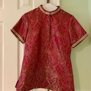 Santoba Tailors burgundy/gold paisley top S - HP🎉